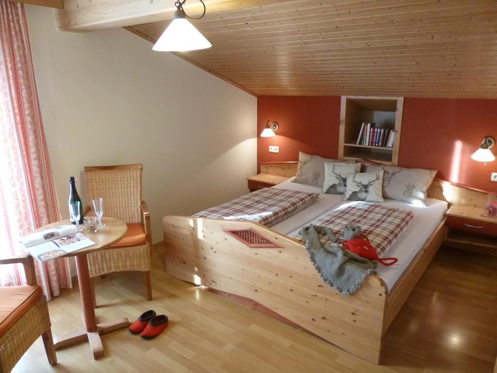 Gastehaus Fischer Hotell Eschlkam Eksteriør bilde